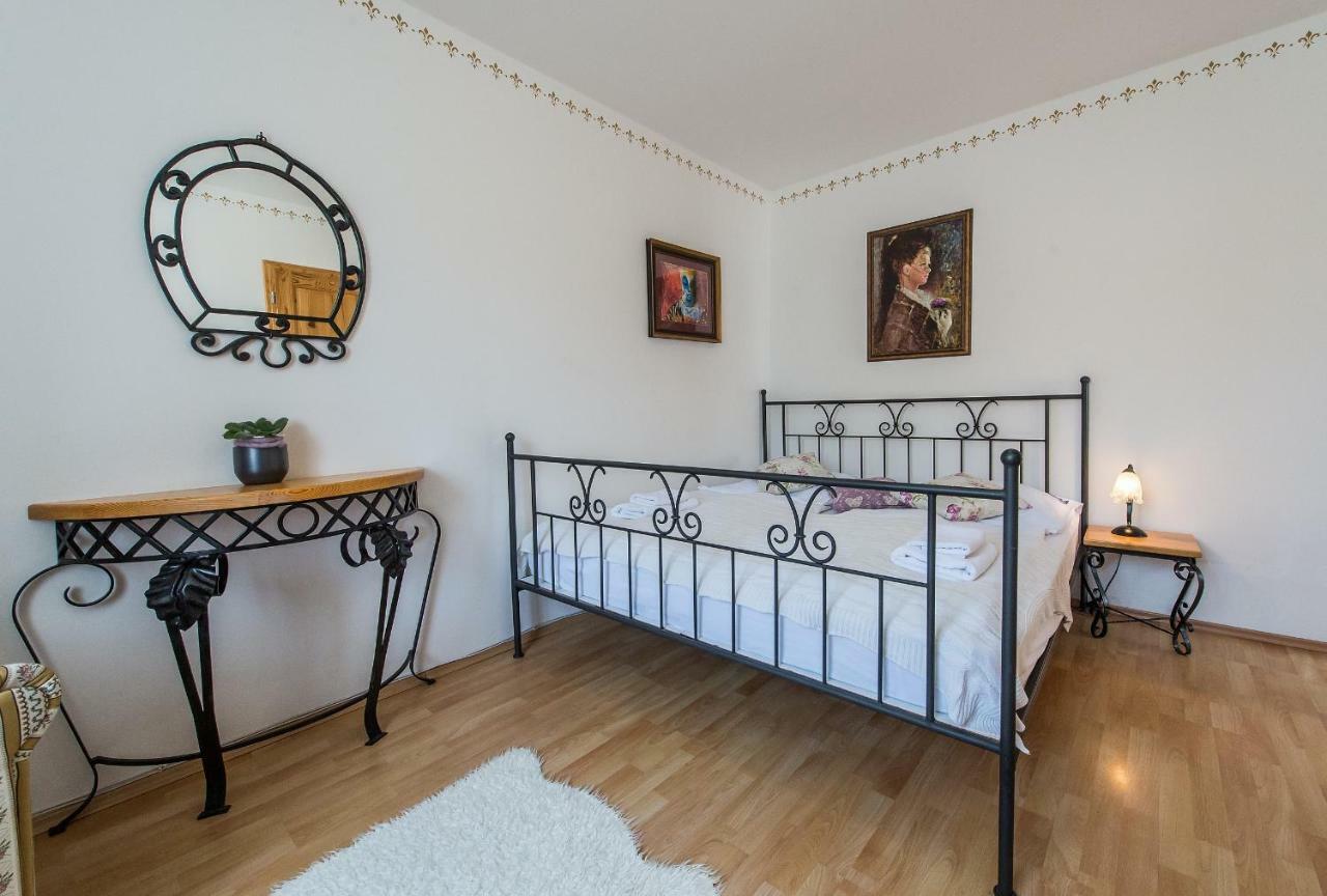 Pension Fialka Cesky Krumlov Bagian luar foto